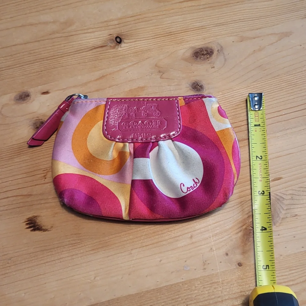 Small Coach Wallet - Picture 6 of 7